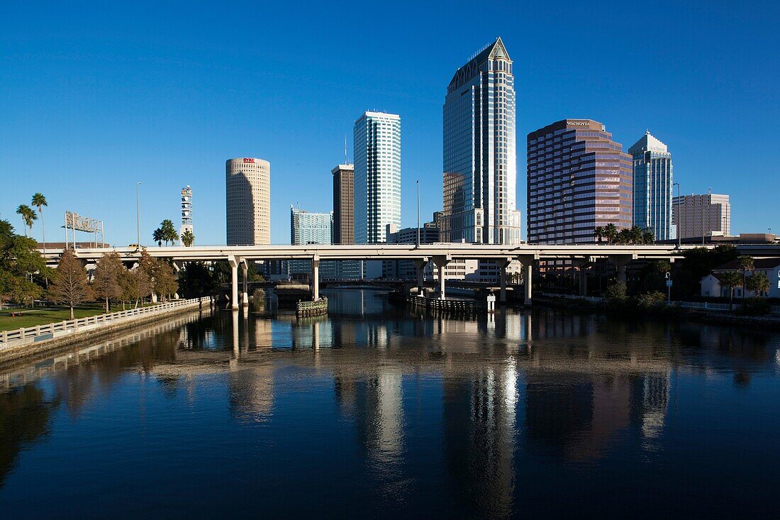 USA, Florida, Tampa, city view from Hillsborough River