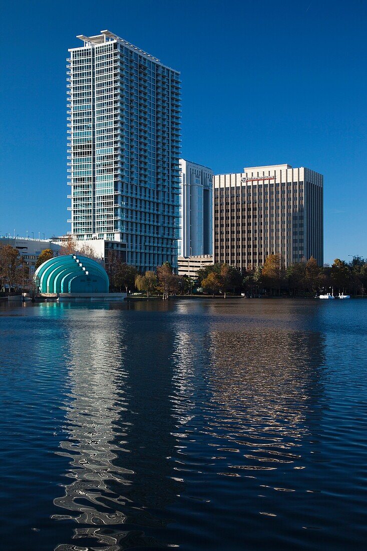 USA, Florida, Orlando, skyline from Lake Eola