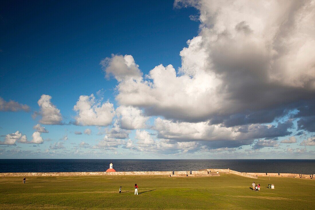 Puerto Rico, San Juan, Old San Juan, Campo del Morro field