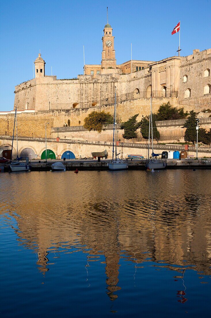 Malta, Valletta, Senglea, L-Isla, town and harbor from Vittoriosa, Birgu, morning