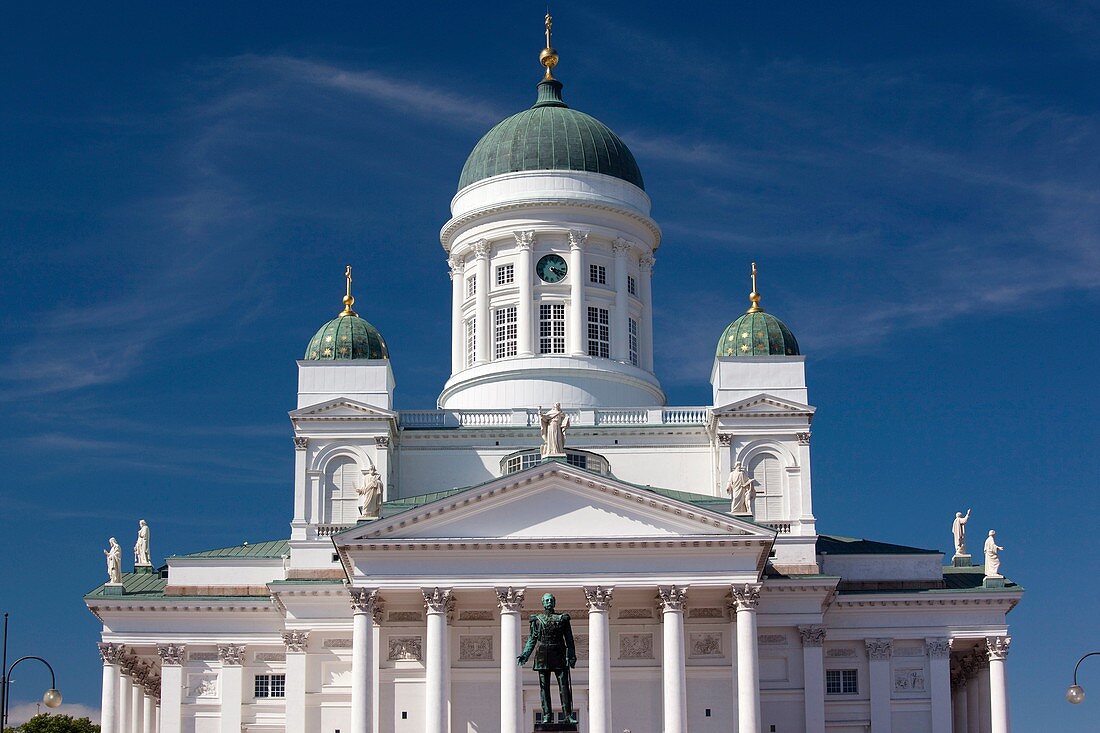 Finland, Helsinki, Senate Square, Senaatintori, Tuomiokirko, Lutheran Cathedral