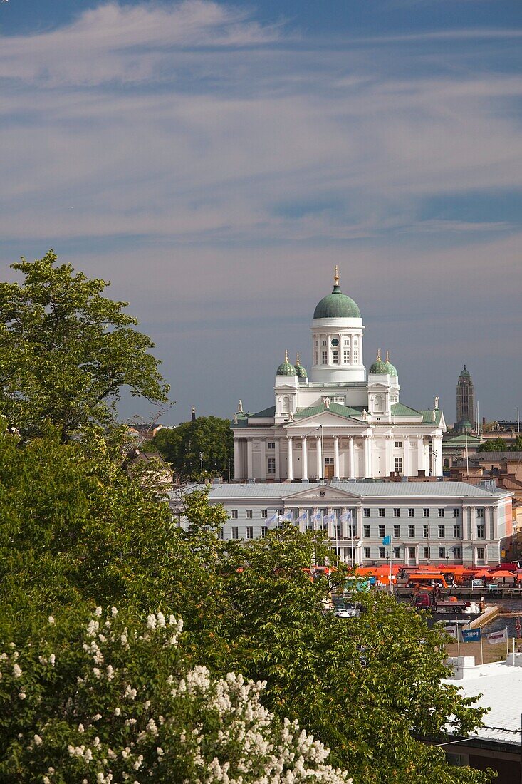 Finland, Helsinki, Tuomiokirko, Lutheran Cathedral, elevated view
