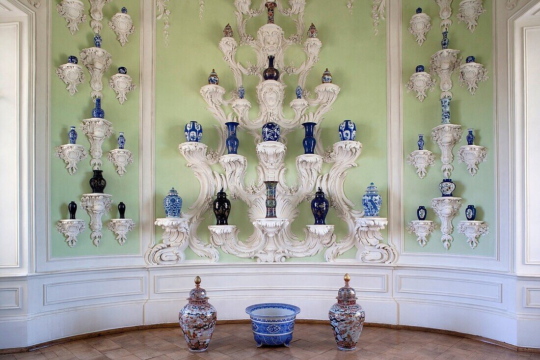 Latvia, Southern Latvia, Zemgale Region, Pilsrundale, Rundale Palace, b 1740, Bartolomeo Rastrelli, architect, porcelain room
