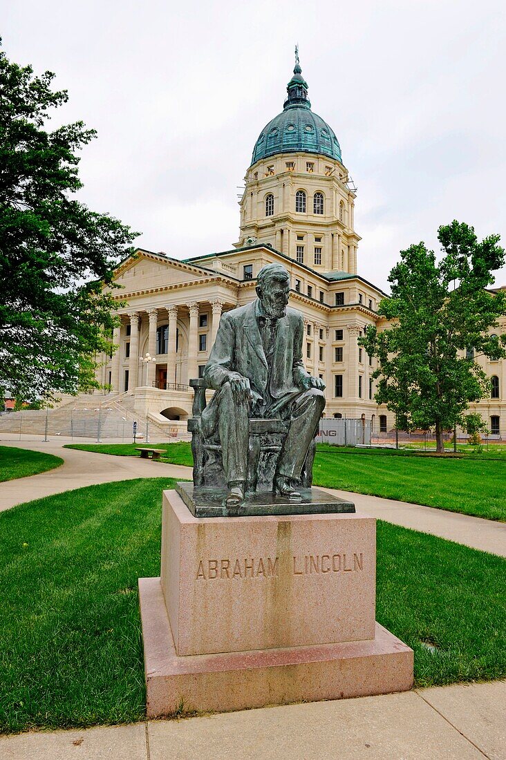 Statue of Abraham Lincoln in front of state capitol Topeka Kansas