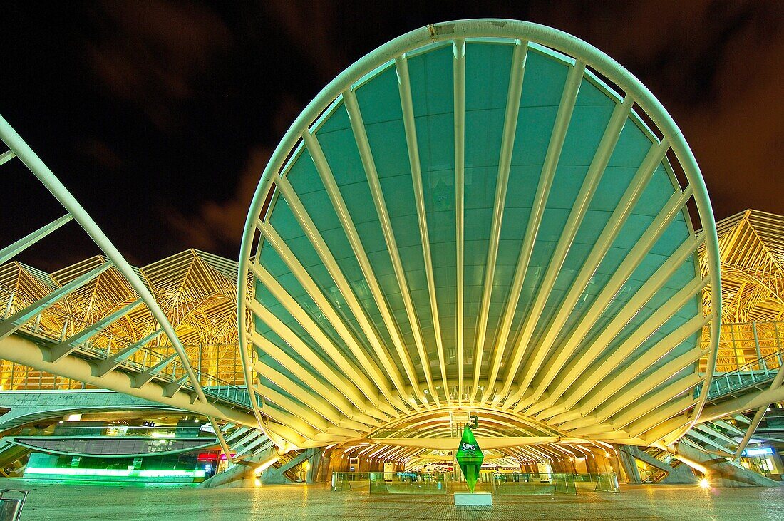 Oriente railway station by Santiago Calatrava at Dusk, Gare do Oriente at dusk Parque das Nações Lisbon, Portugal