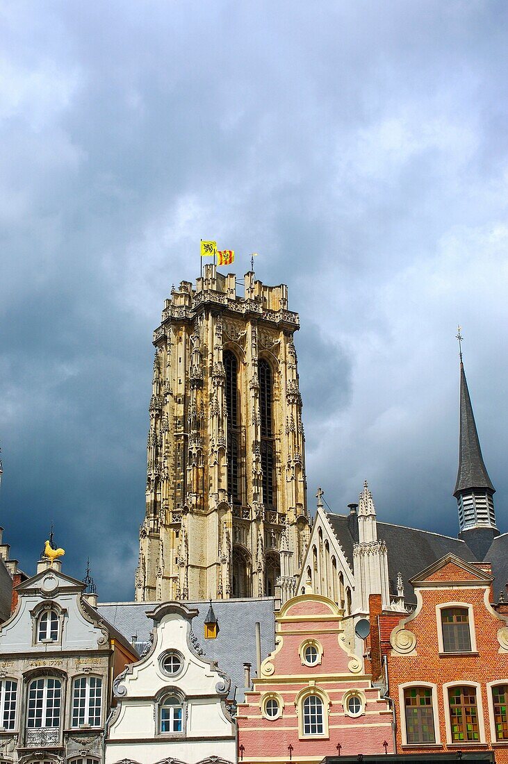 St. Rumbold's Cathedral, Grote Markt, Mechelen. Malines. Flemish Region, Belgium