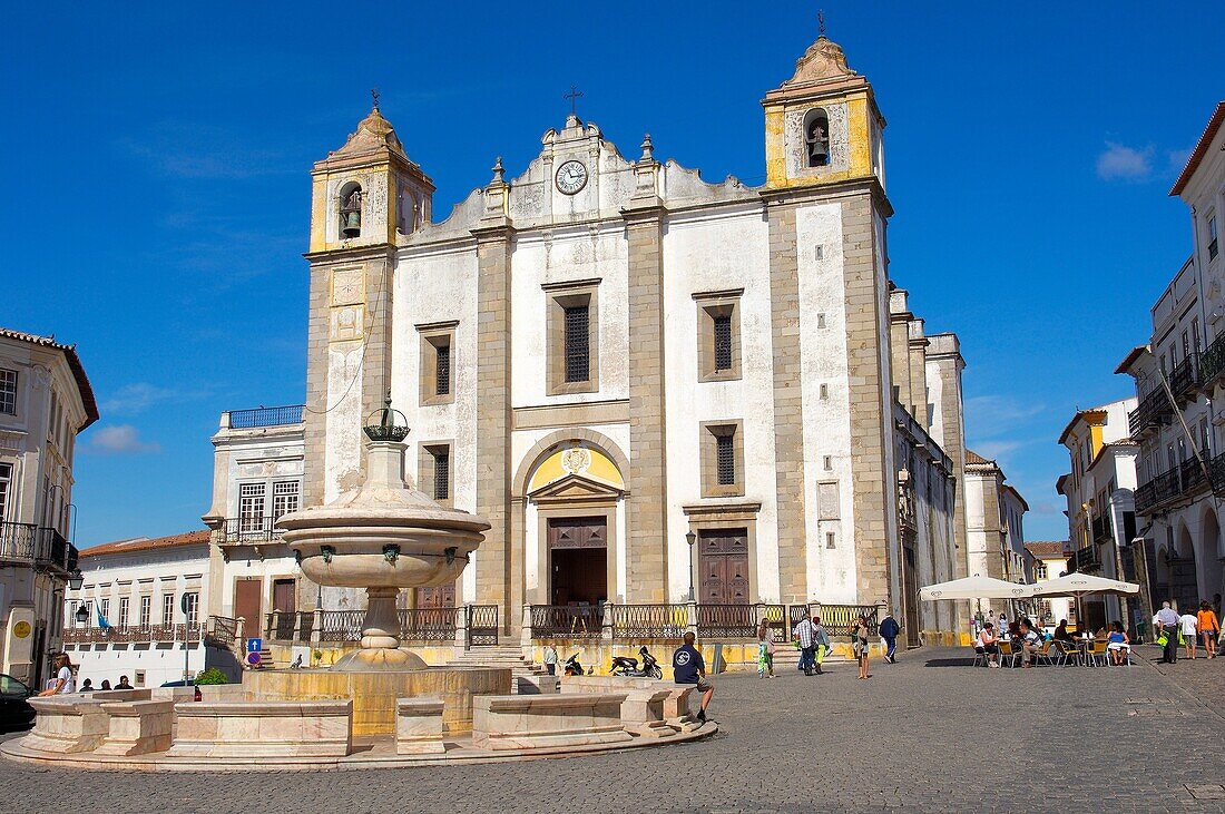 Church of Santo Antão in Praça do Giraldo, Evora. Alentejo, Portugal