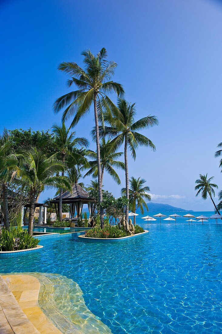 Infinity pool, Melati Beach Resort and Spa, Koh Samui island, Gulf of Thailand, Thailand