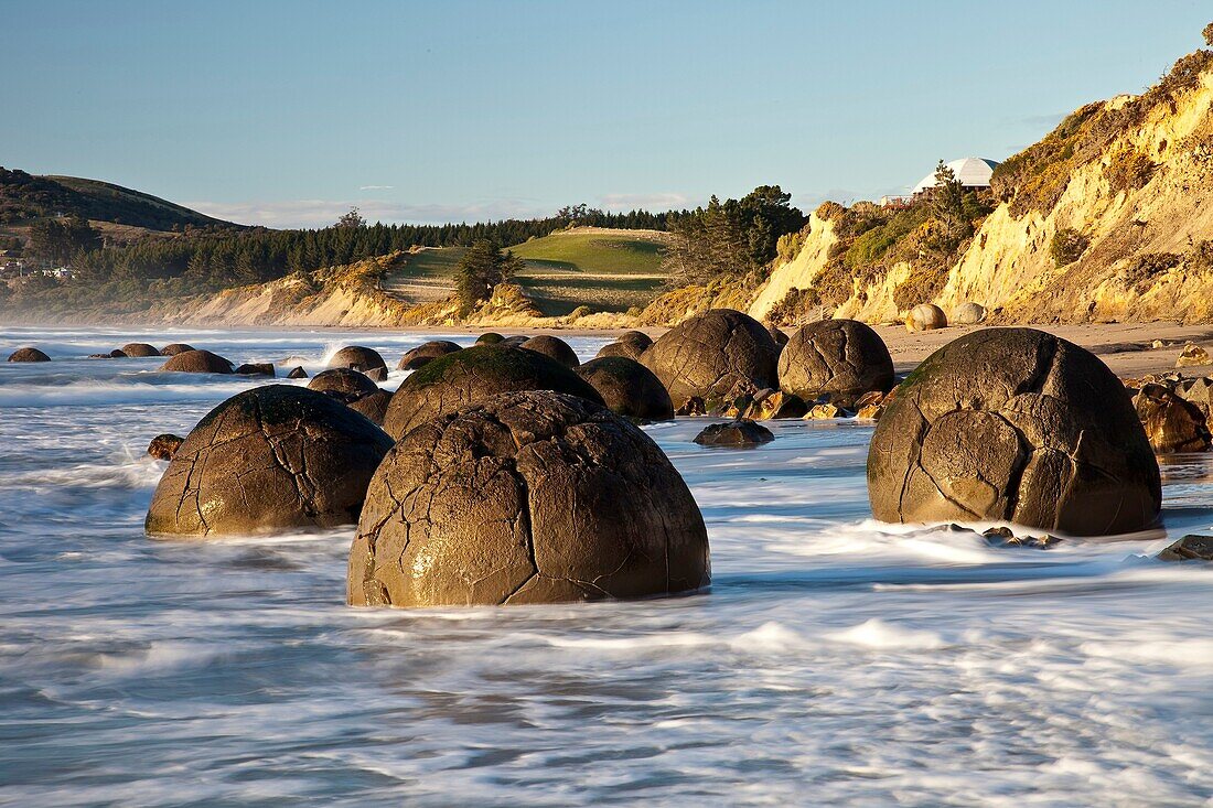 Moeraki boulders, septarian concretions, Moeraki, North Otago Coast, New Zealand