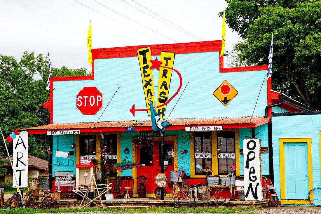 A roadside Texas Trash shop in hill country Texas, USA