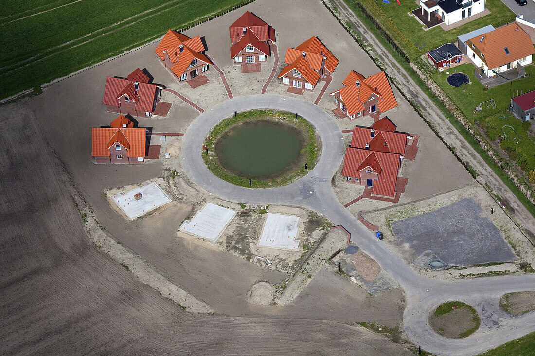 Aerial view of a residential building site, new circular housing settlement near Bremerhaven, Bremen, Germany