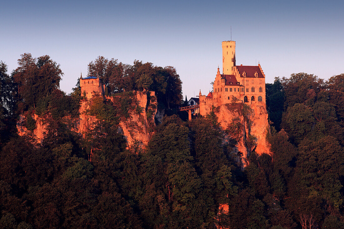 Lichtenstein Castle, Honau, Swabian Alb, Baden-Wuerttemberg, Germany