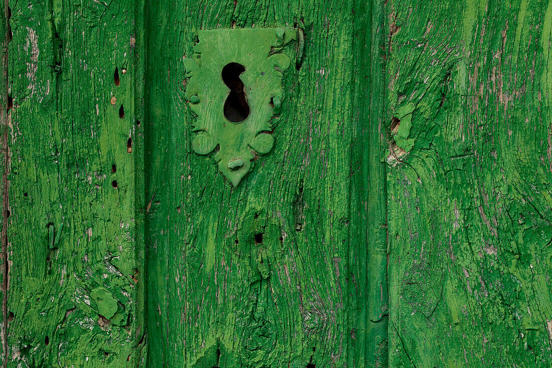 Keyhole at an old door, Castrillo de los Polvazares, Province of Leon, Old Castile, Castile-Leon, Castilla y Leon, Northern Spain, Spain, Europe