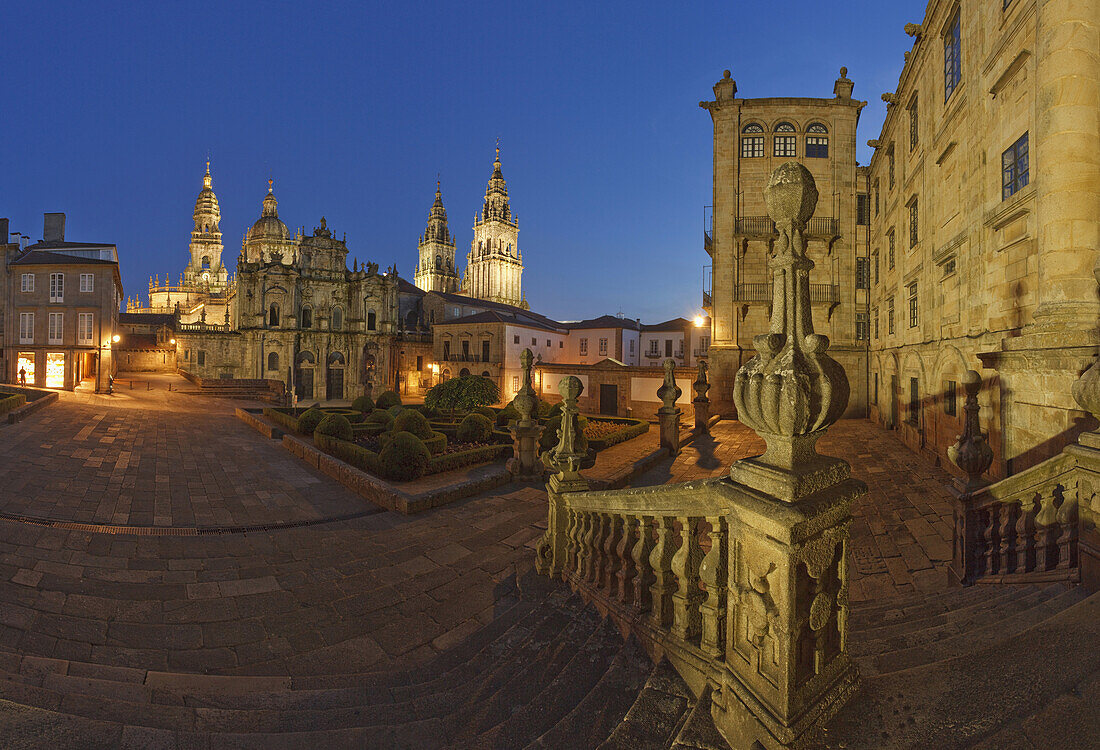 Praza da Immaculada and cathedral in the evening, Santiago de Compostela, Galicia, Spain