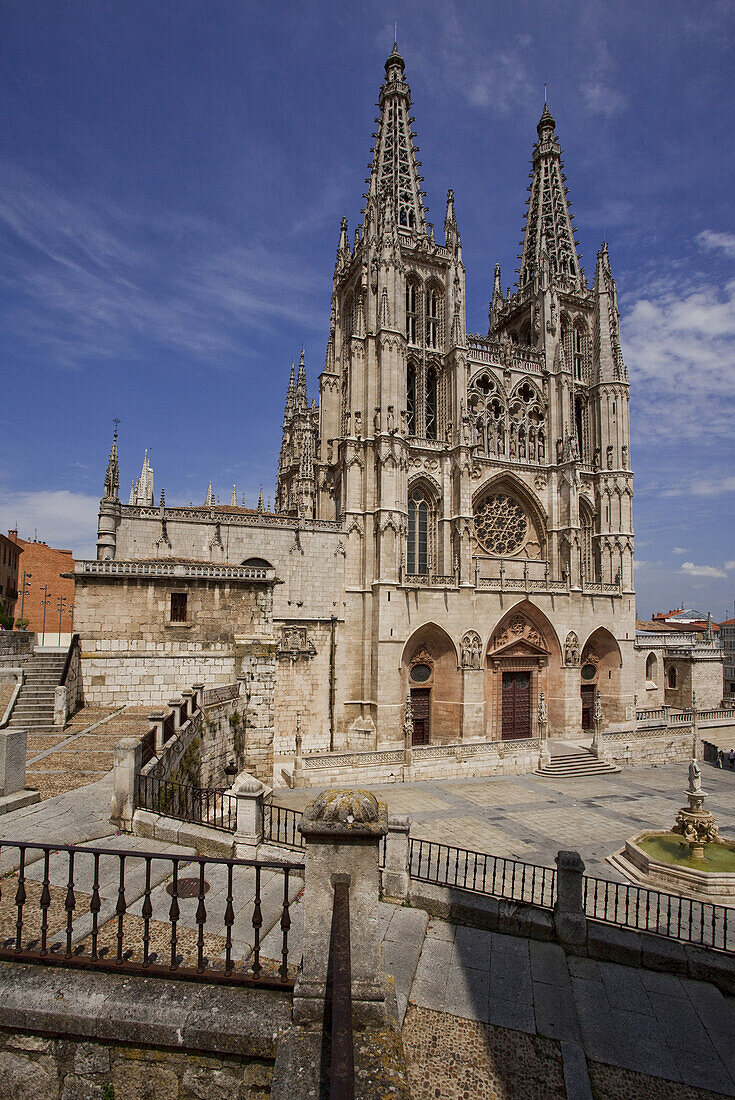 Kathedrale im Sonnenlicht, Burgos, Provinz Burgos, Altkastilien, Castilla-Leon, Nordspanien, Spanien, Europa