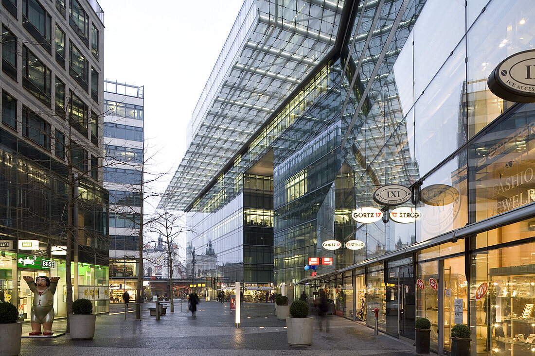 Shops behind glass facades, Neues Kranzler Eck, Berlin-Charlottenburg, Berlin, Germany, Europe