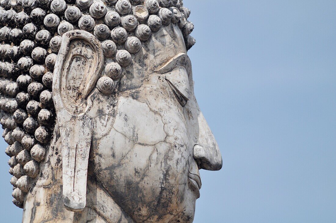 Sukhothai (Thailand): Buddha's statue at the Wat Traphang Ngoen
