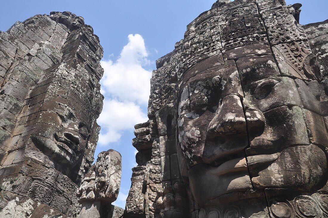 Angkor (Cambodia): statue at the Bayon