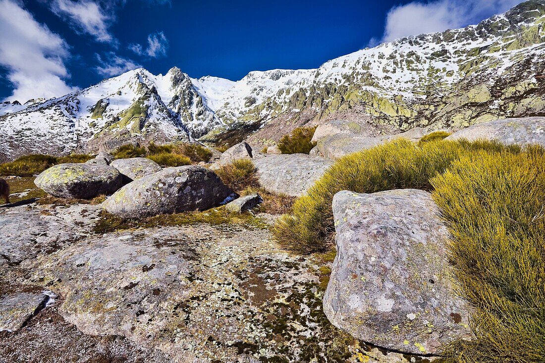 Espaldar de los Galayos en la Sierra de Gredos Castilla León España