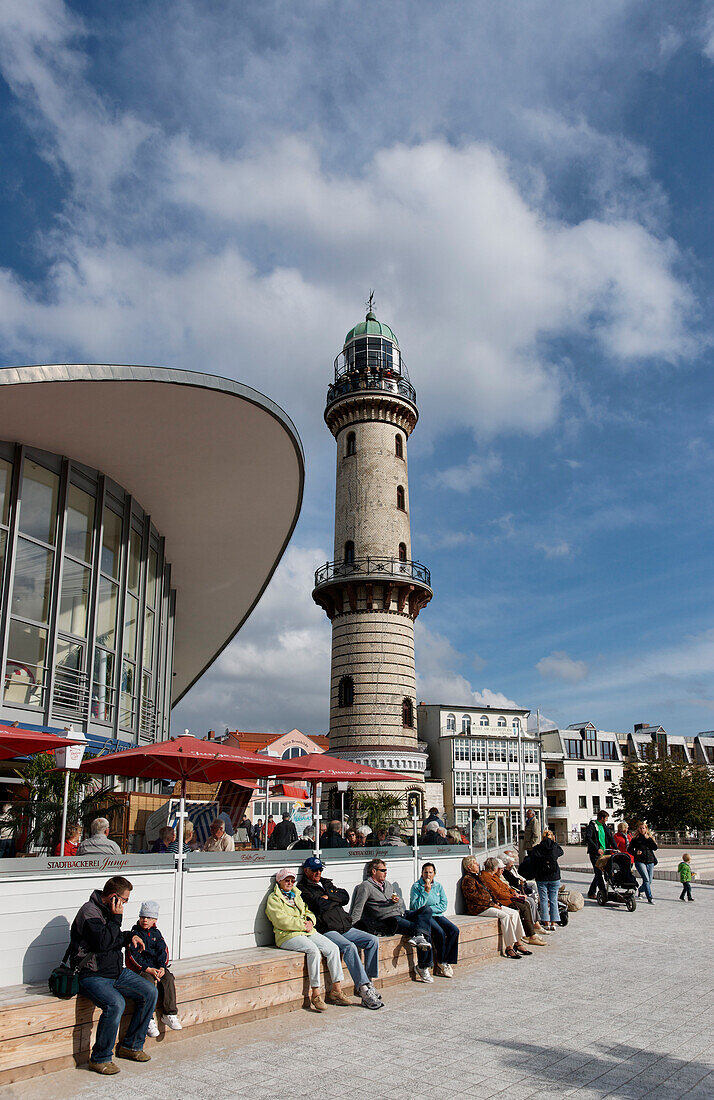 Restaurant Teepott, Leuchtturm, Warnemuende, Hansestadt Rostock, Mecklenburg-Vorpommern, Deutschland