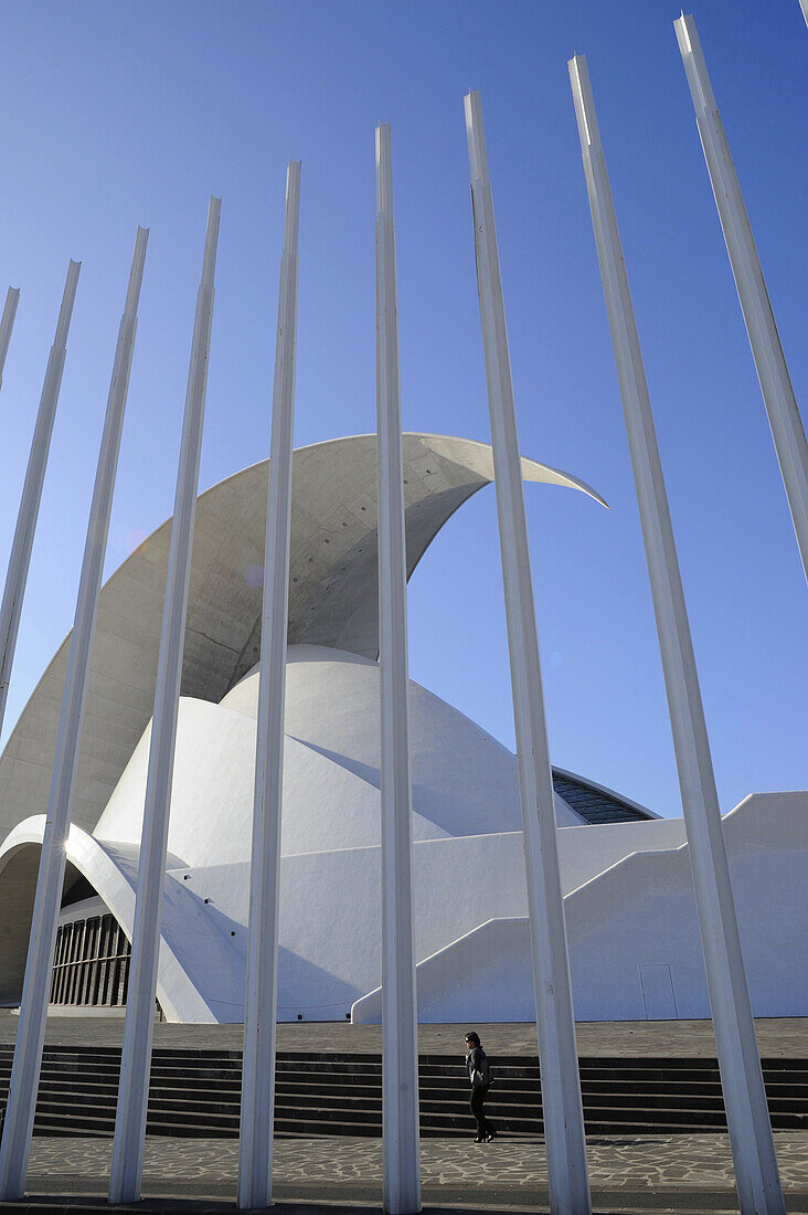 Auditorio von Santiago Calatrava, Avenida Tres de Mayo und der Avenida Martima, Santa Cruz, Teneriffa, Kanaren, Spanien