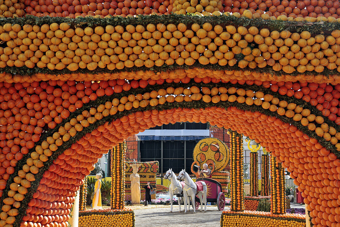 Recreation Of The Decor From The Film Ben Hur, Exhibition Of Giant Motifs Made Of Citrus Fruits Based On A Cinema Theme, Lemon Festival, Bioves Garden, Menton, Alpes-Maritimes (06), France