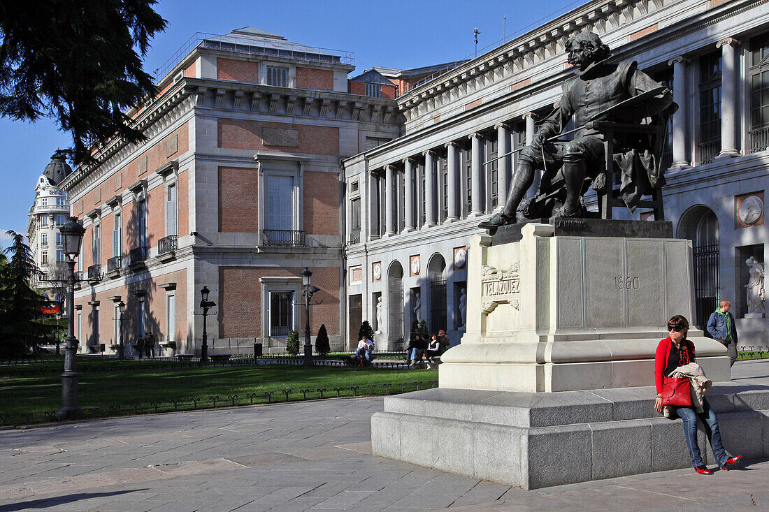 Statue Of Velazquez In Front Of The Prado Museum, Paseo Del Prado, Paseo Del Prado, Madrid, Spain