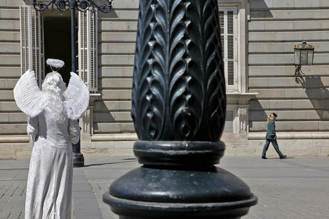 Living Statue In Front Of The Royal Palace (Palacio Real), Calle Bailen, Madrid, Spain