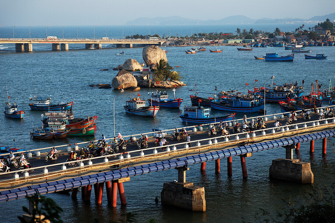 Fischerboote, Xom Bong Brücke, Nha Trang, Khanh Ha, Vietnam