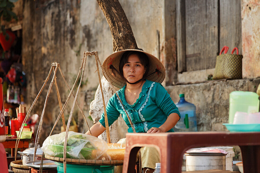 Street cookshop, Hoi An, Annam, Vietnam