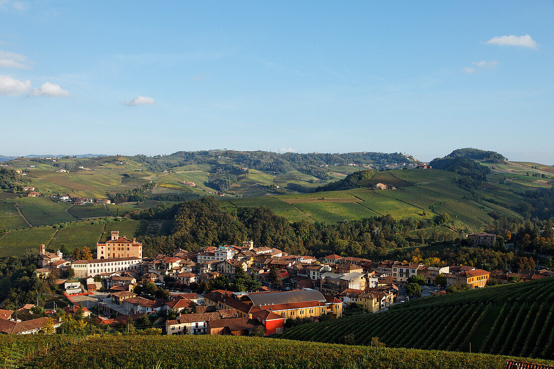 Barolo, Langhe, Piemont, Italien