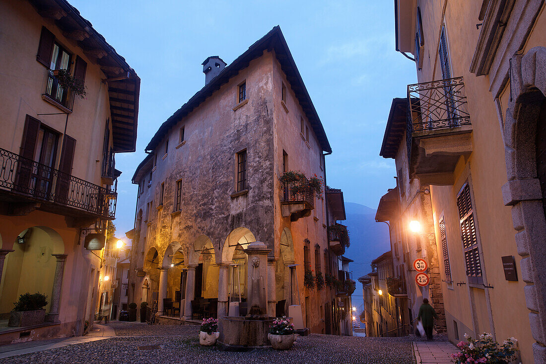 Gassen, Cannobio, Lago Maggiore, Piemont, Italien