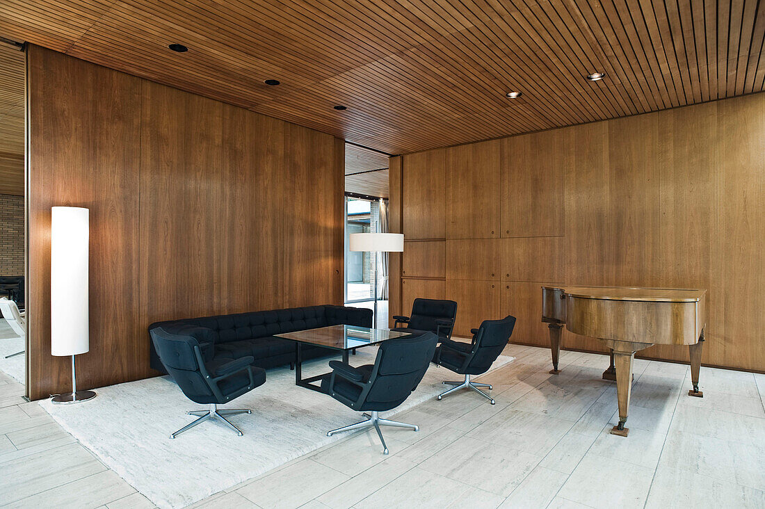 Deserted room inside official chancellor bungalow, built 1964, Bonn, Germany, Europe