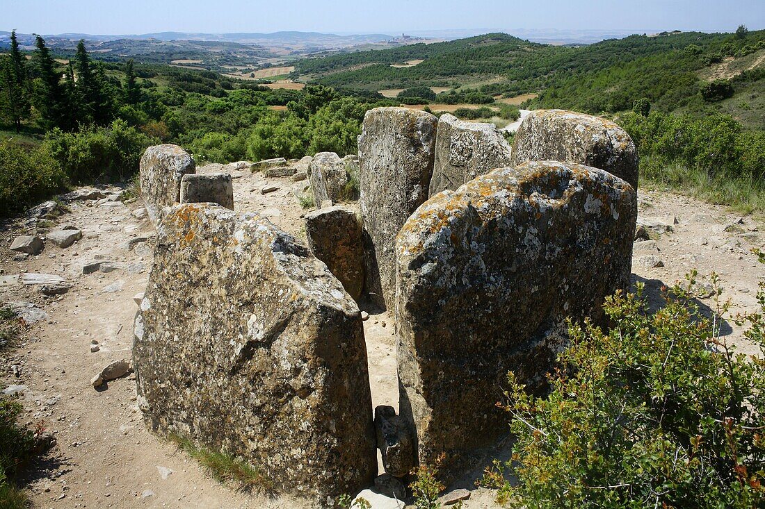 Portillo de Eneriz dolmen, Artajona, Navarre, Spain