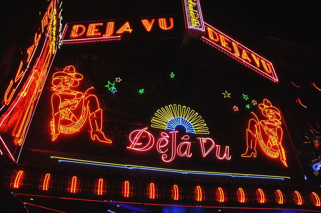 Bangkok (Thailand): a go-go bar at Soi Cowboy