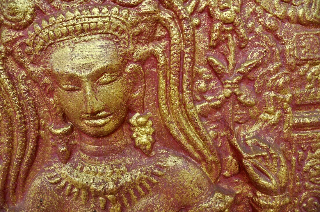 Phnom Penh (Cambodia): Buddhist bas-relief by the Wat Phnom