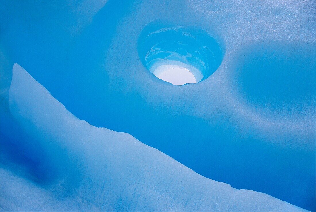 Norway, Sogn og Fjordane, Jostedal Glaciar National Park, Briksdal Glaciar