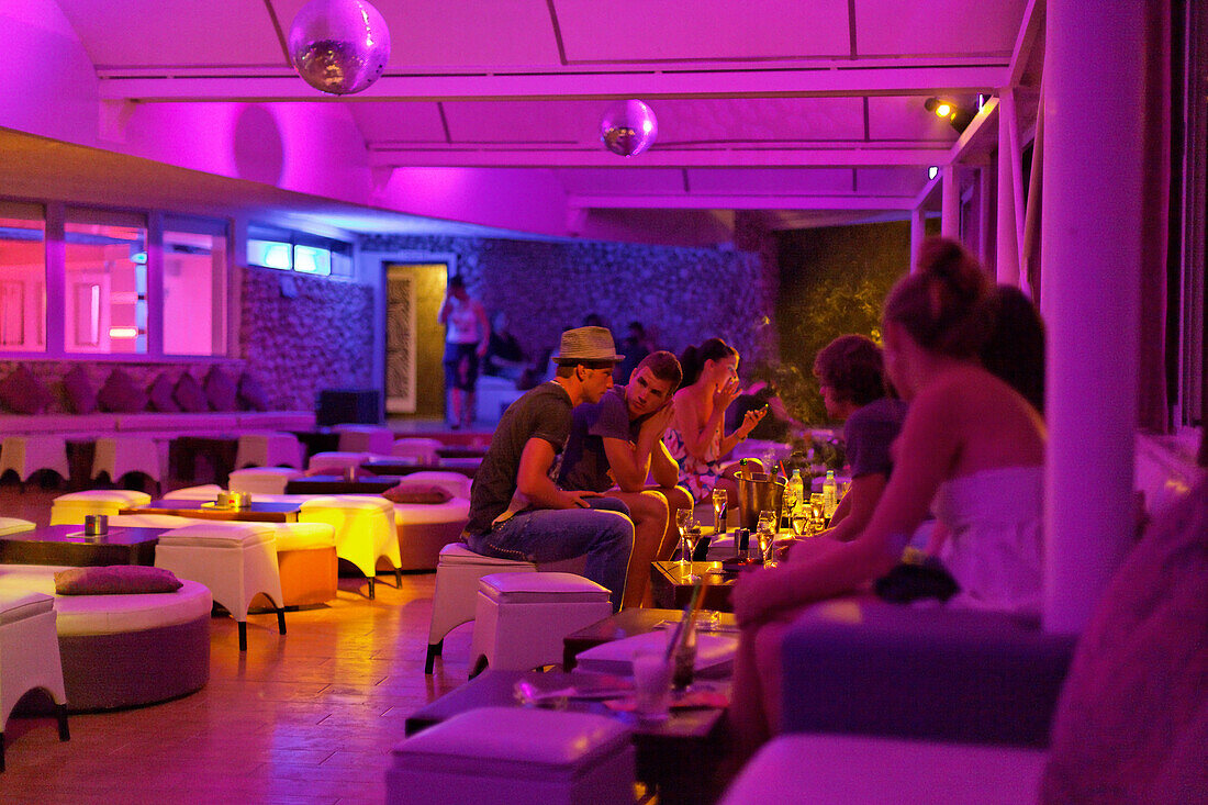Guests in Eastwest Beach Club, Dubrovnik, Dubrovnik-Neretva county, Dalmatia, Croatia