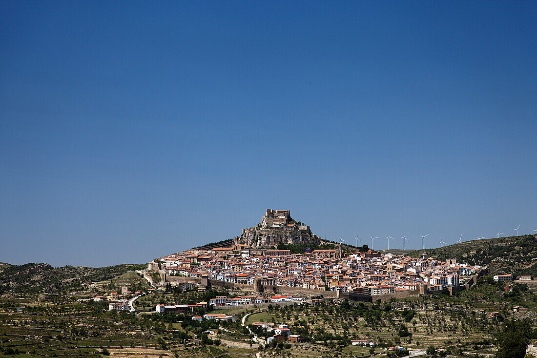 Stadtansicht mit Festung, Morella, Castellon, Costa del Azahar, Provinz Castello, Spanien