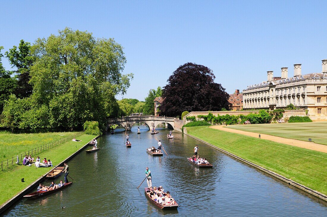 Punting on the River Cam from Kings Bridge looking towards Clare Bridge, Cambridge, England UK