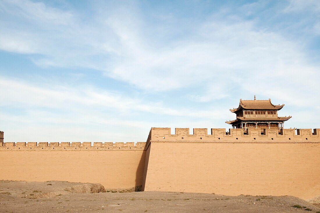 In October 2009, China's city of Jiayuguan in Gansu Province Jiayuguan Great Wall  Jiayuguan, is the starting point for the western end of the Ming Dynasty Great Wall, the scale of construction along the Great Wall of the Ming Dynasty most spectacular