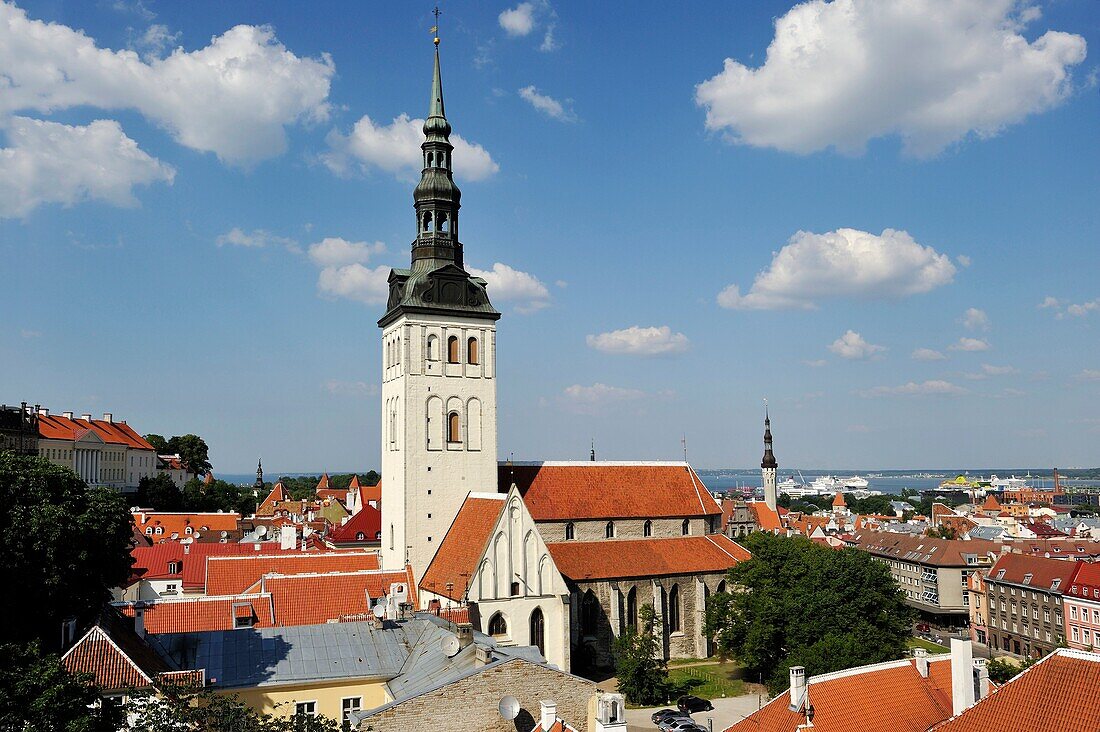 the 15th century Niguliste church house a museum dedicated to religious art, Tallinn, estonia, northern europe