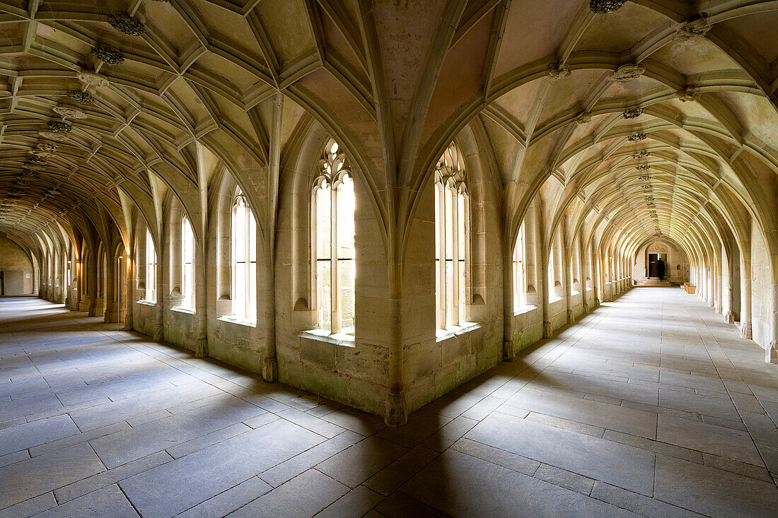 Kreuzgang im Kloster Bebenhausen, ein Zisterzienserkloster in Bebenhausen, Ortsteil von Tübingen, Baden-Württemberg, Deutschland, Europa