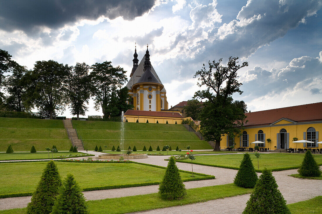 Terrassengarten des Kloster Neuzelle (Nova Cella), eine ehemalige Zisterzienserabtei, bei Eisenhüttenstadt, Niederlausitz, Brandenburg, Deutschland, Europa