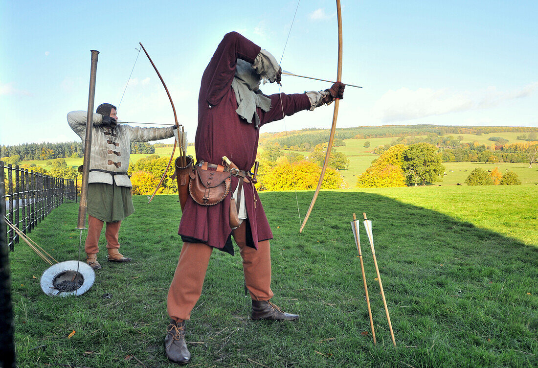 Knights in front of Chirk castle near Llangollen, north-Wales, Wales, Great Britain