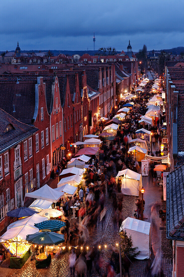 Weihnachtsmarkt am Abend, Mittelstrasse, Hollaendisches Viertel, Potsdam, Brandenburg, Deutschland