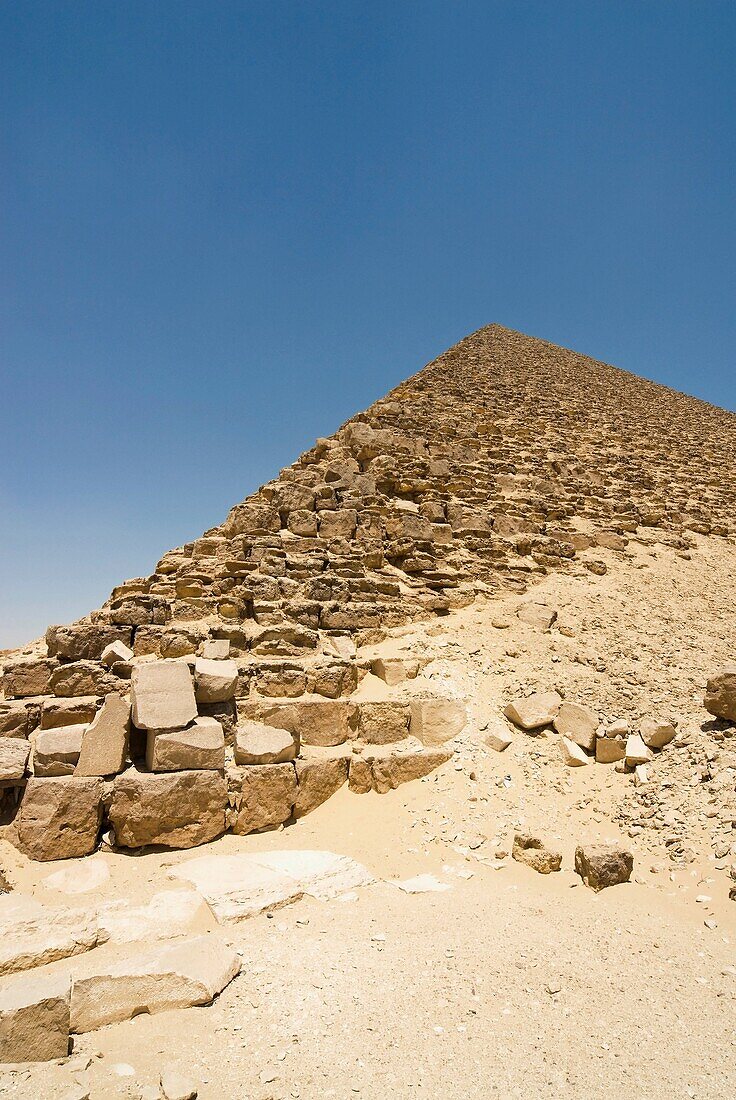 The Red Pyramid at Dashur, Senefru or Snefru Pyramid, Cairo, Egypt, North Africa, Africa