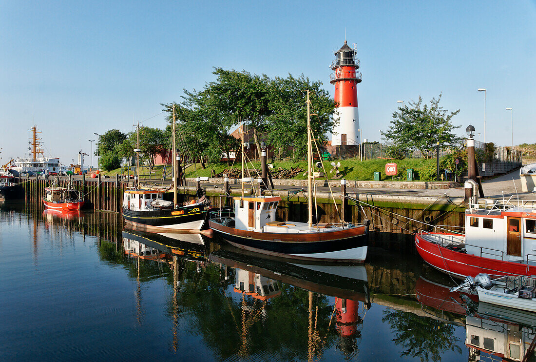 Hafen und Leuchtturm, Büsum, Nordsee, Dithmarschen, Schleswig-Holstein, Deutschland