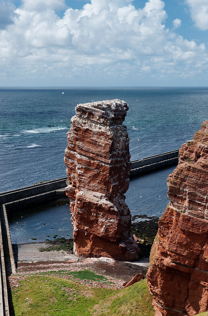 Die Lange Anna ist das Wahrzeichen der deutschen Nordseeinsel Helgoland, Nordseeinsel Helgoland, Schleswig-Holstein, Deutschland