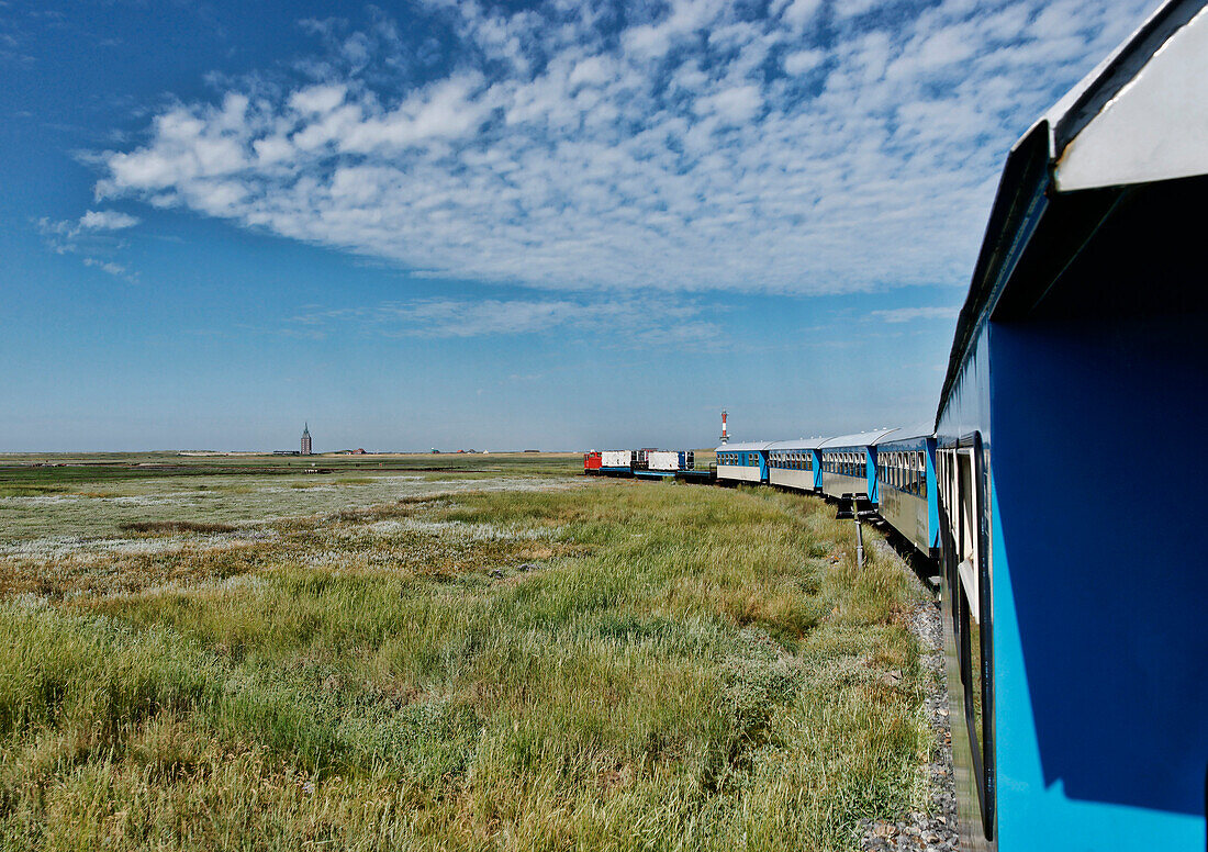 Wangerooge Island Railway, West Tower and New Lighthouse in the background, North Sea Spa Resort Wangerooge, East Frisia, Lower Saxony, Germany